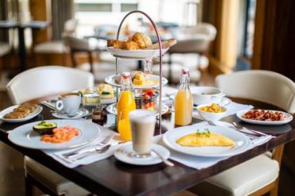 Hilton Amsterdam - image 6