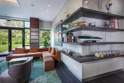 Courtyard by Marriott Amsterdam Airport - image 16