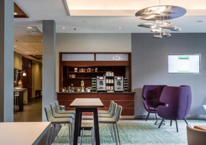 Courtyard by Marriott Amsterdam Airport - image 17