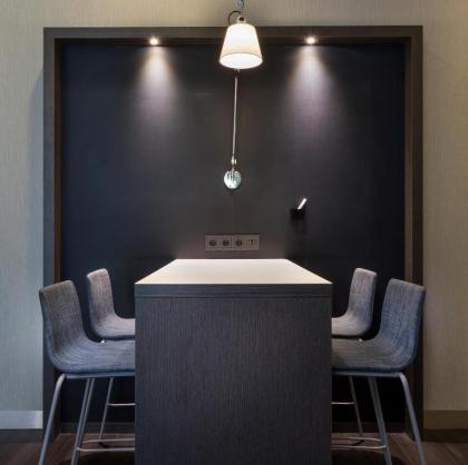 Courtyard by Marriott Amsterdam Airport - image 19