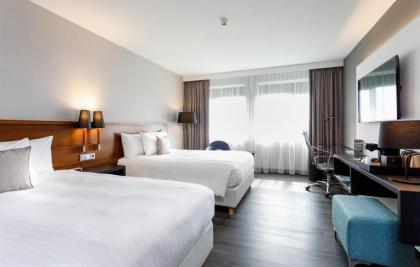 Courtyard by Marriott Amsterdam Airport - image 3