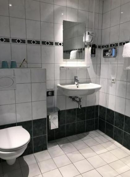 Hotel Luxer - image 12