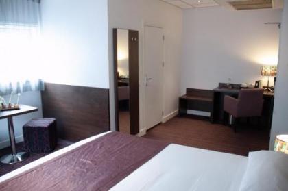 Hotel Luxer - image 4