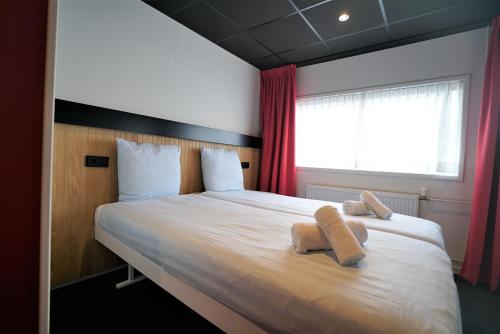 Botel - image 5