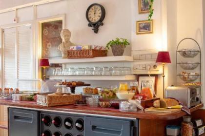 Amsterdam House Hotel - image 11