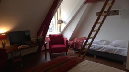 Amsterdam House Hotel - image 20