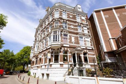 Quentin Amsterdam Hotel - image 1