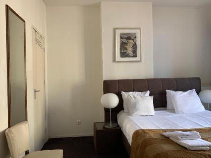 Hotel La Belle Vue - image 2