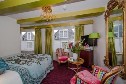 Ambassade Hotel - image 14