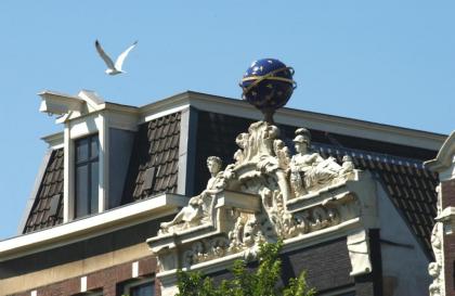 Ambassade Hotel - image 3