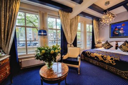 Ambassade Hotel - image 7