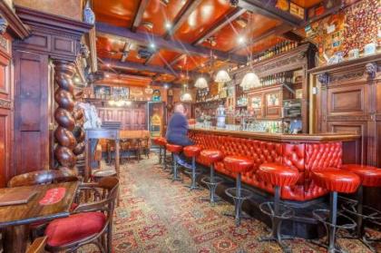 The Old Nickel Hotel - image 3