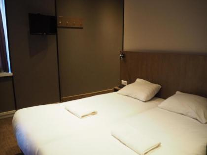 Aston City Hotel - image 12