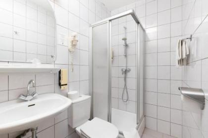 Owl Hotel - image 10