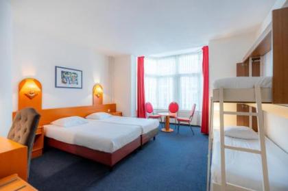 Owl Hotel - image 11