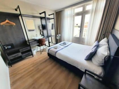 Hotel Washington - image 2