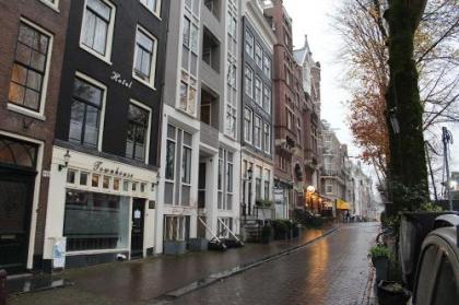 The Townhouse Hotel - image 1