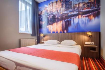 Mozart Hotel - image 11