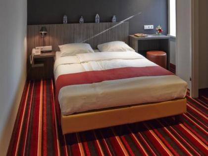 Mozart Hotel - image 16