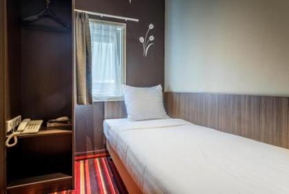 Mozart Hotel - image 17