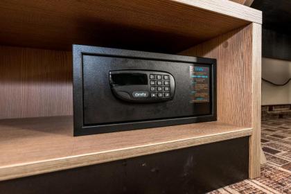 XO Hotel Inner - image 14