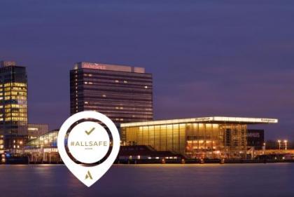 Mövenpick Hotel Amsterdam City Centre - image 1