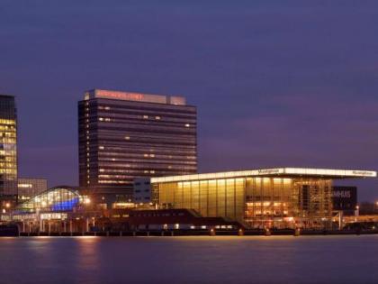 Mövenpick Hotel Amsterdam City Centre - image 2