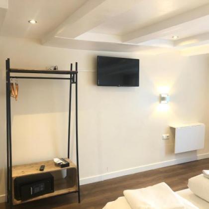Hotel Damrak Inn - image 11