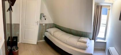 Hotel Damrak Inn - image 6