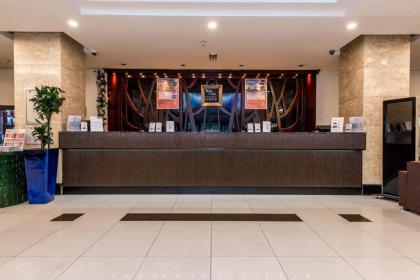 XO Hotels Blue Tower - image 2