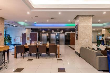 XO Hotels Blue Tower - image 5