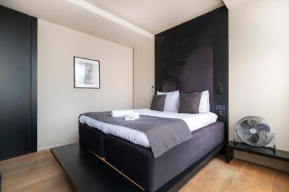 Prestige Hotel - image 1