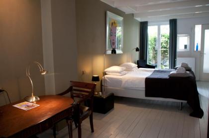 Bed & Breakfast WestViolet - image 1