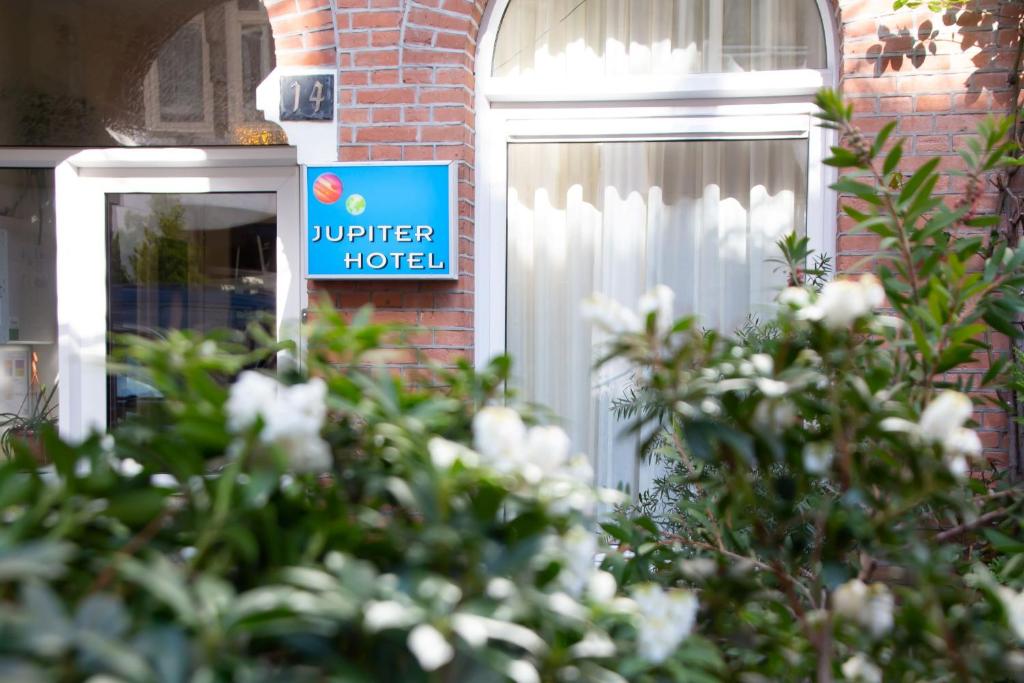 Jupiter Hotel - main image