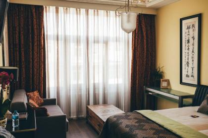 Jupiter Hotel - image 16