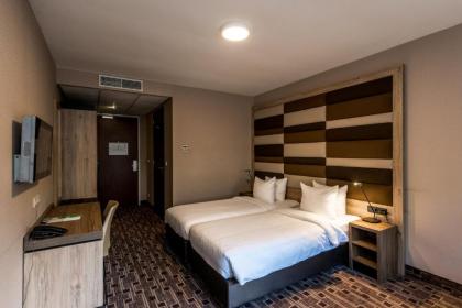 XO Hotels Blue Square - image 4