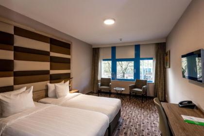 XO Hotels Blue Square - image 6