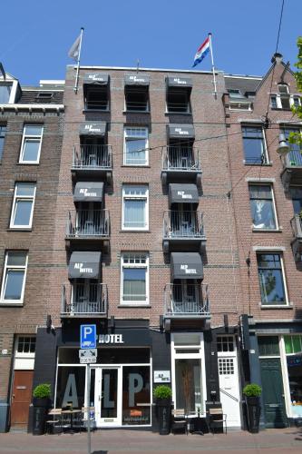 Alp Hotel - image 2