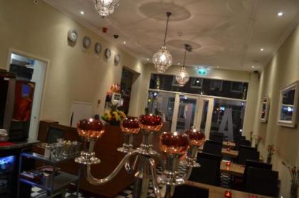 Alp Hotel - image 8