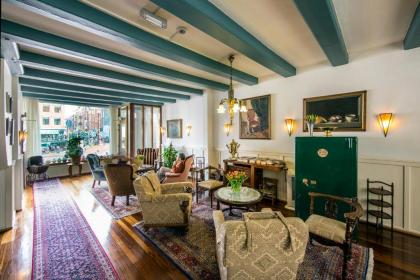 Amsterdam Wiechmann Hotel - image 11