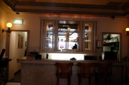 Hotel 83 - image 15