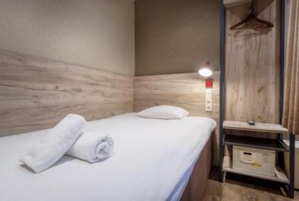 Amsterdam Downtown Hotel - image 16