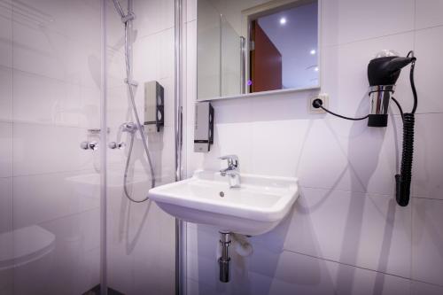 Amsterdam Downtown Hotel - image 5