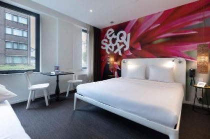 Conscious Hotel Vondelpark - image 2