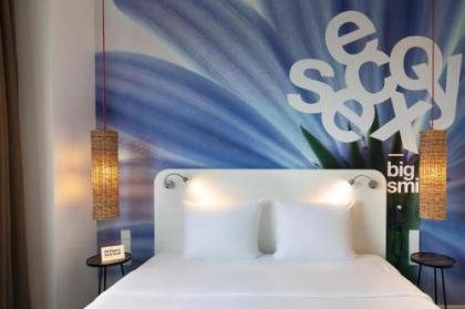 Conscious Hotel Vondelpark - image 9