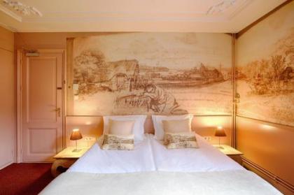 't Hotel - image 18
