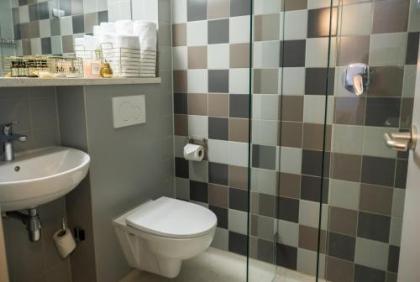 Linden Hotel - image 4