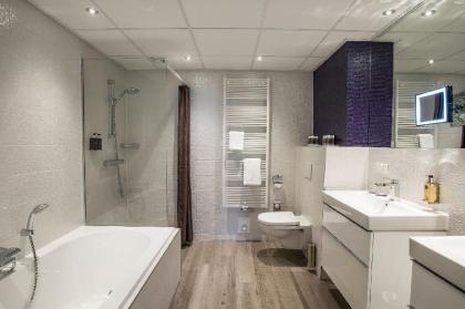 Hotel Sebastians - image 5