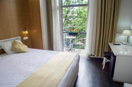 Hotel Larende - image 2