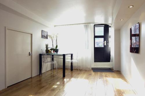 Amsterdam Boutique Apartments - image 2